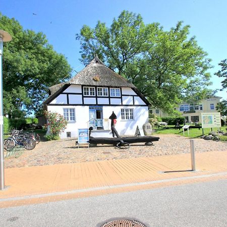 Fewo Mit Terrasse, Gratis Nutzung Vom Ahoi Erlebnisbad Und Sauna In Sellin - Haus Blick Zur See Fewo 13 Goehren  Esterno foto