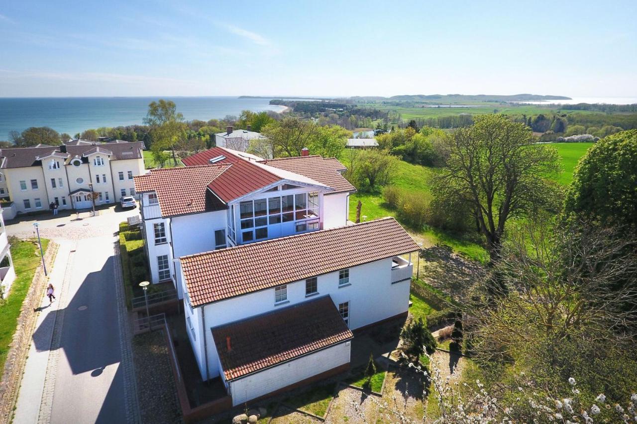 Fewo Mit Terrasse, Gratis Nutzung Vom Ahoi Erlebnisbad Und Sauna In Sellin - Haus Blick Zur See Fewo 13 Goehren  Esterno foto